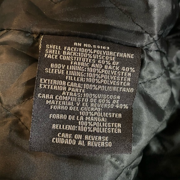 Men’s Dockers Vegan Black Leather L 
Motorcycle Inspired Jacket 
Lots of pockets - Picture 10 of 11